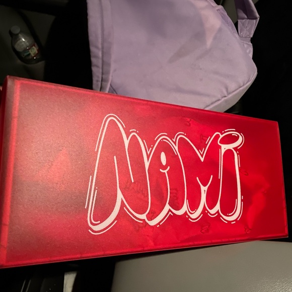 Auracles Chris Brown x John Dean Nami Slides - Picture 2 of 4